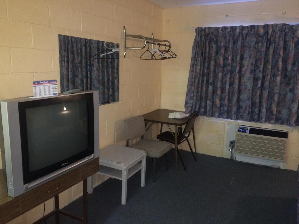Road Runner Motel Merritt Εξωτερικό φωτογραφία